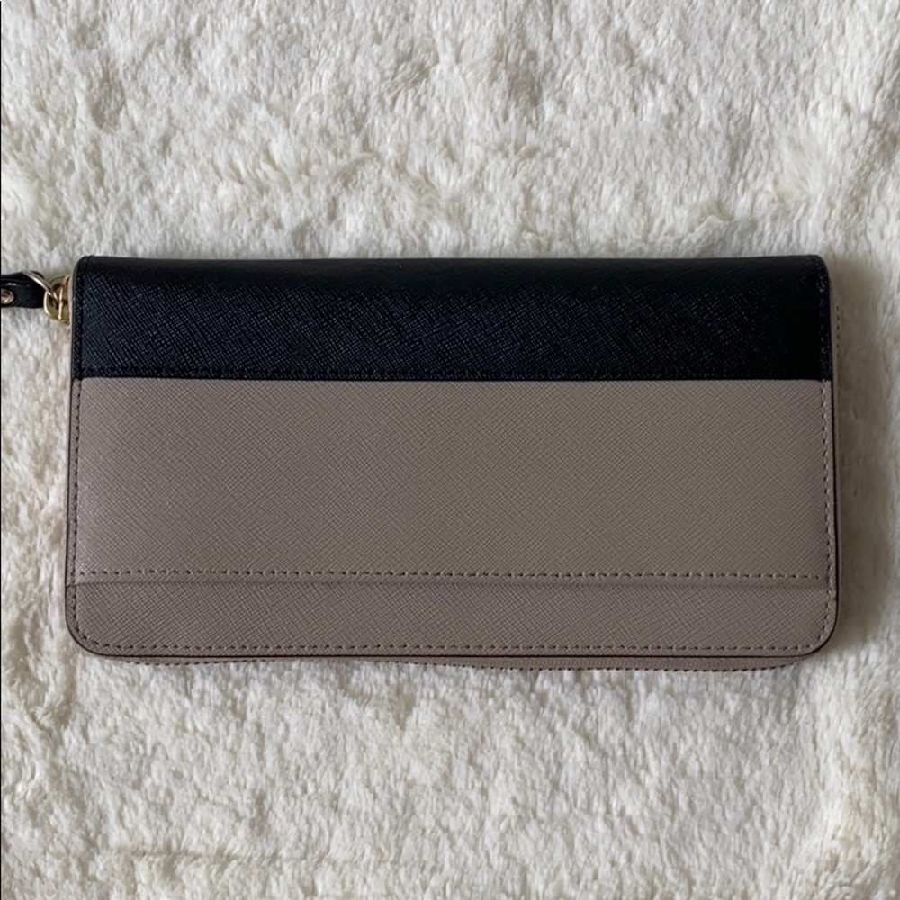 Kate Spade wallet - Picture 2 of 6